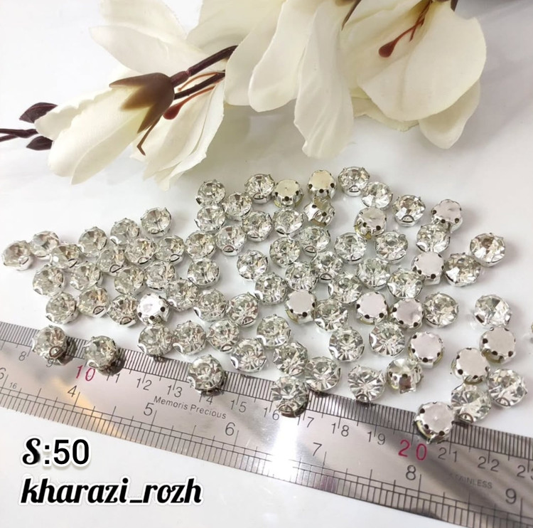 نگین اتریشی نقره ای ساده به صورت بسته ای در ۶ سایز